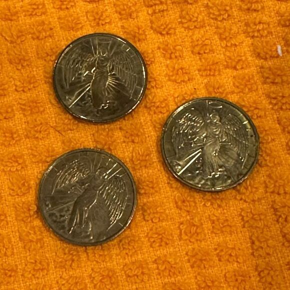 Guardian Angel Pocket Medal Coin lucky Tokens Prayer Gold Tone Tokens Vintage - Picture 2 of 7